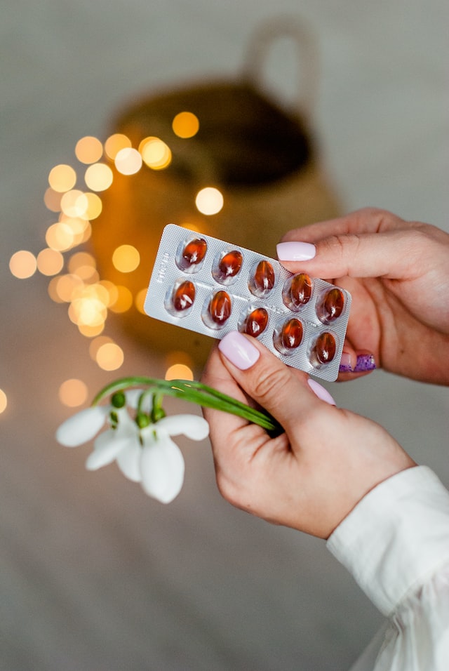 薬　手　花